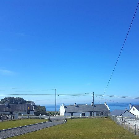 Wild Atlantic Way Cottage Dooagh Exteriör bild